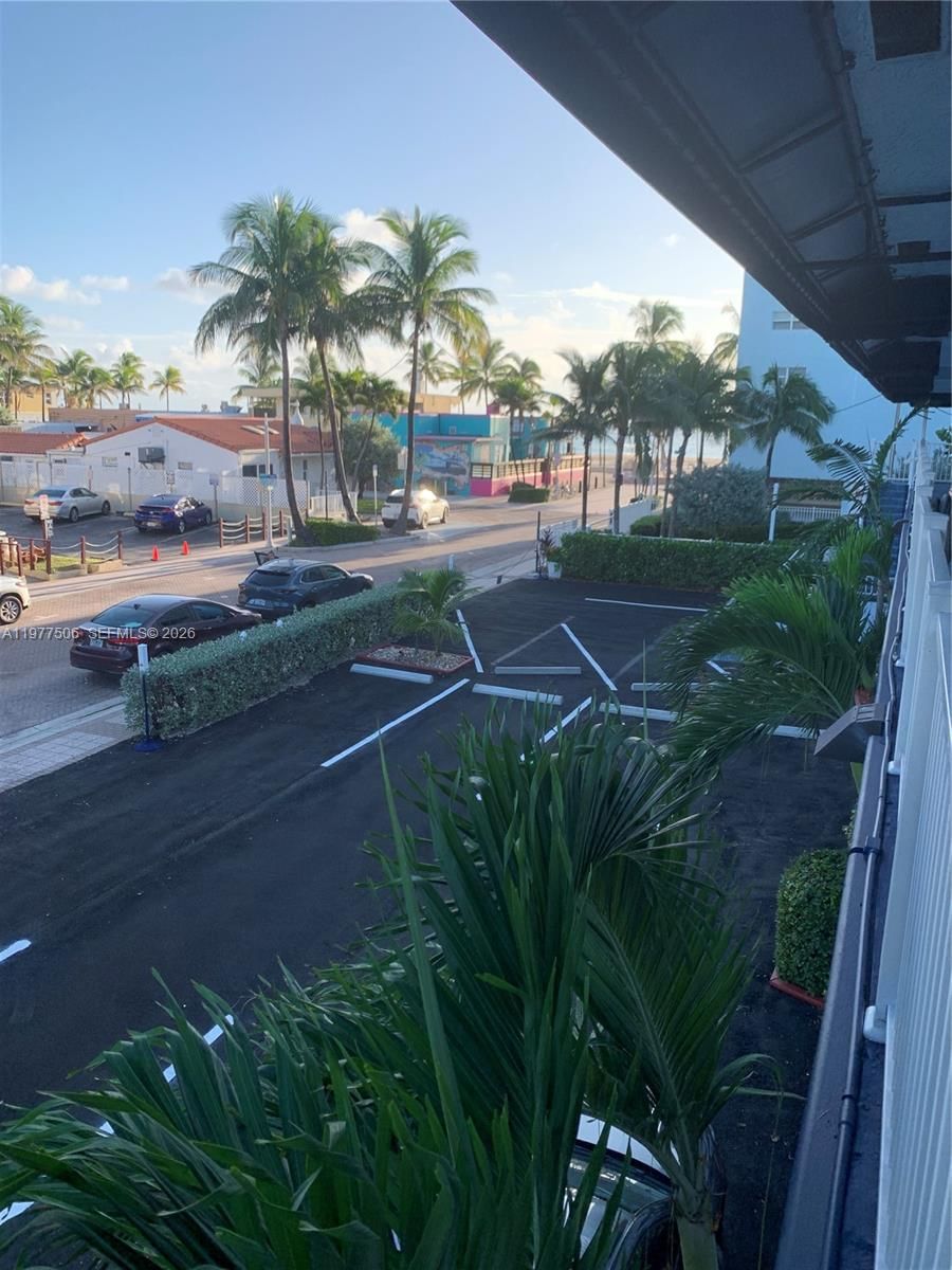 Real estate property located at 322 Taylor St #2D, Broward, President Co-op, Hollywood, FL