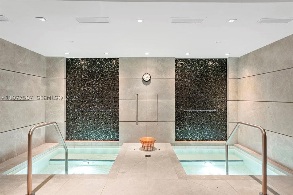 Real estate property located at 1010 Brickell Ave #3610, Miami-dade, 1010 Brickell Condo, Miami, FL