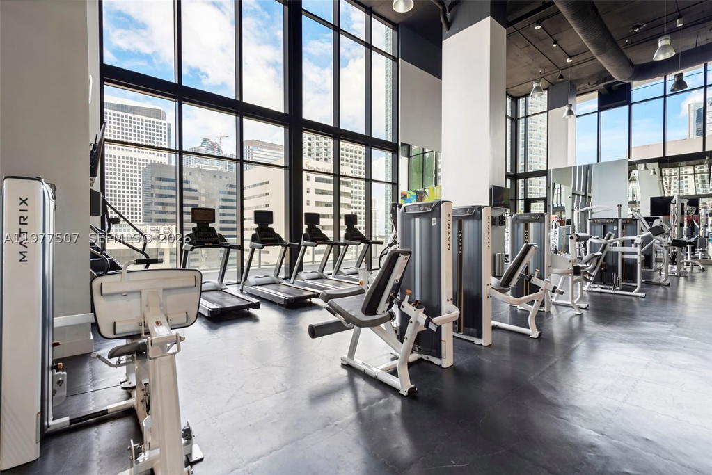 Real estate property located at 1010 Brickell Ave #3610, Miami-dade, 1010 Brickell Condo, Miami, FL