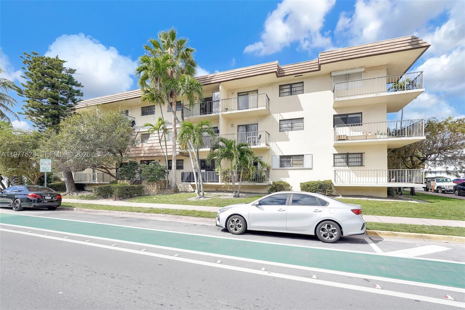 Real estate property located at 950 Euclid Ave #306, Miami-dade, Eastview Villas, Miami Beach, FL