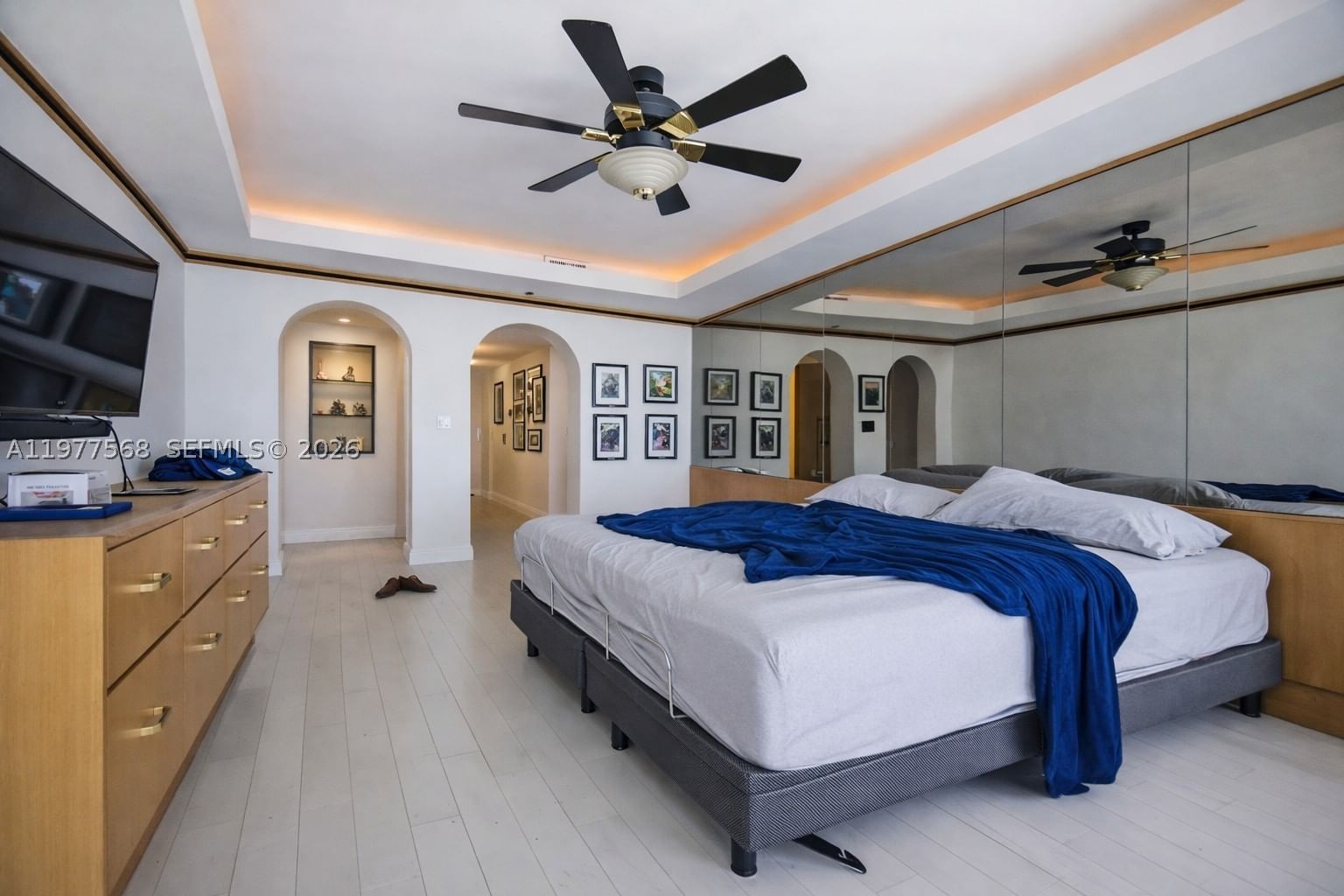 Real estate property located at 1717 Bayshore Dr A-3354, Miami-dade, Venetia Condo, Miami, FL