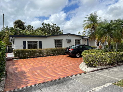Real estate property located at 18160 82nd Ave, Miami-dade, Palm Springs North Sec N, Hialeah, FL