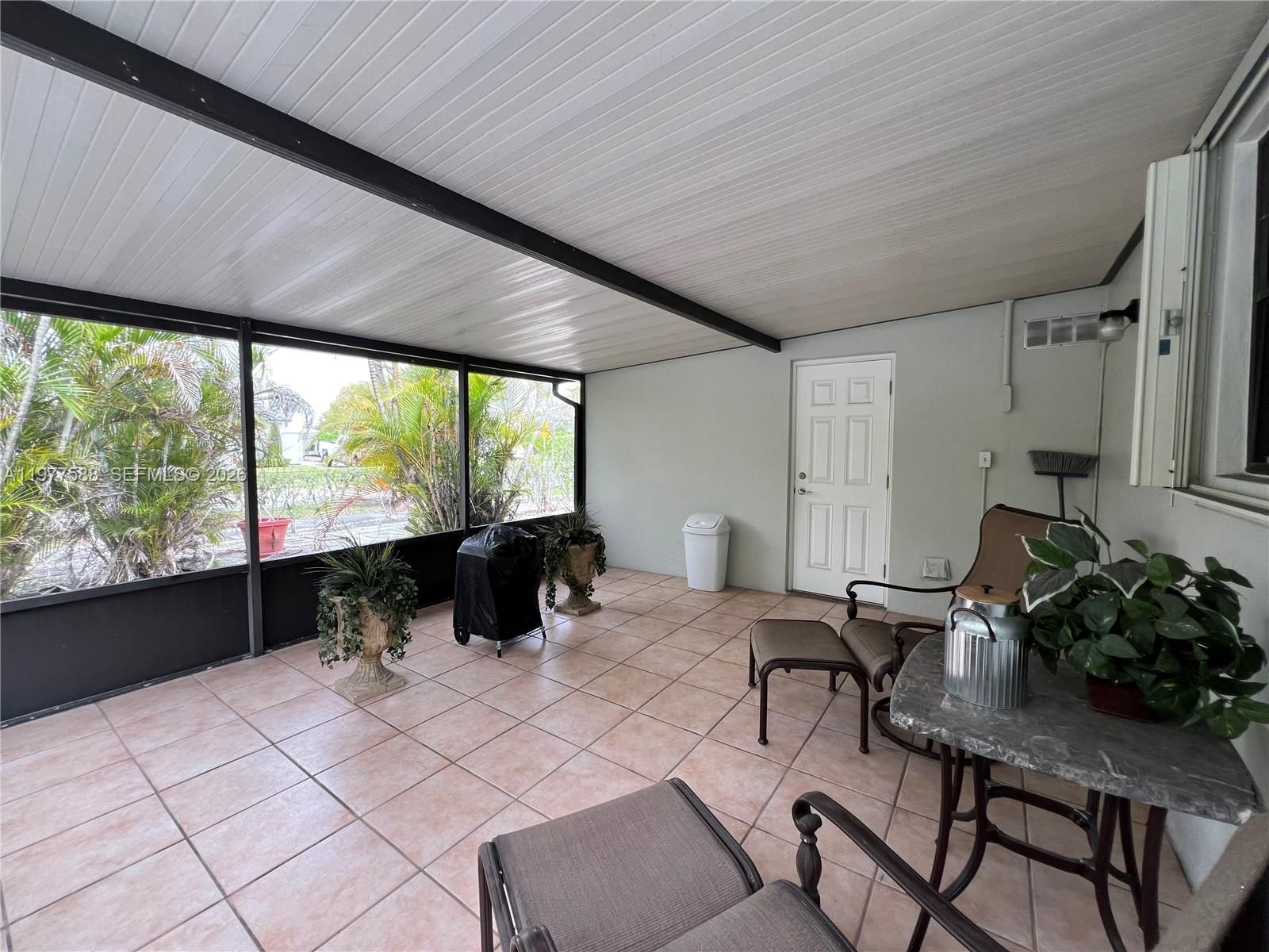 Real estate property located at 18160 82nd Ave, Miami-dade, Palm Springs North Sec N, Hialeah, FL