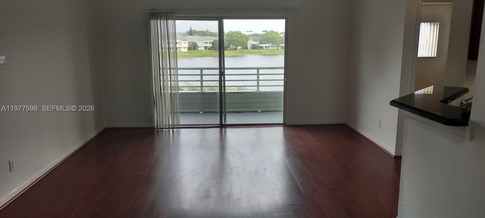 Real estate property located at 3437 44th St #206, Broward, Summer Lake, Oakland Park, FL