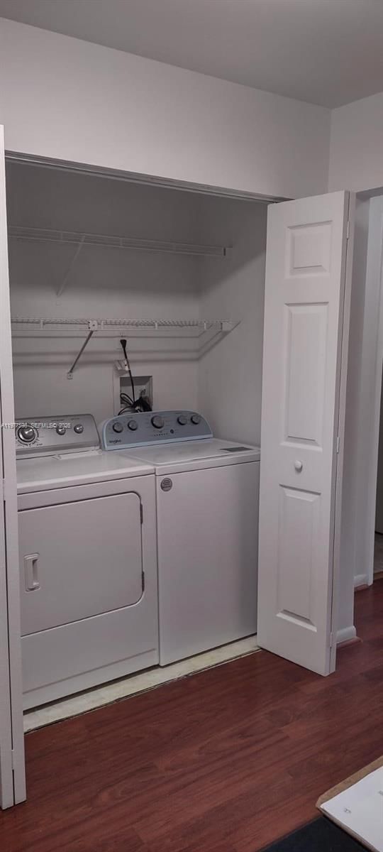 Real estate property located at 3437 44th St #206, Broward, Summer Lake, Oakland Park, FL