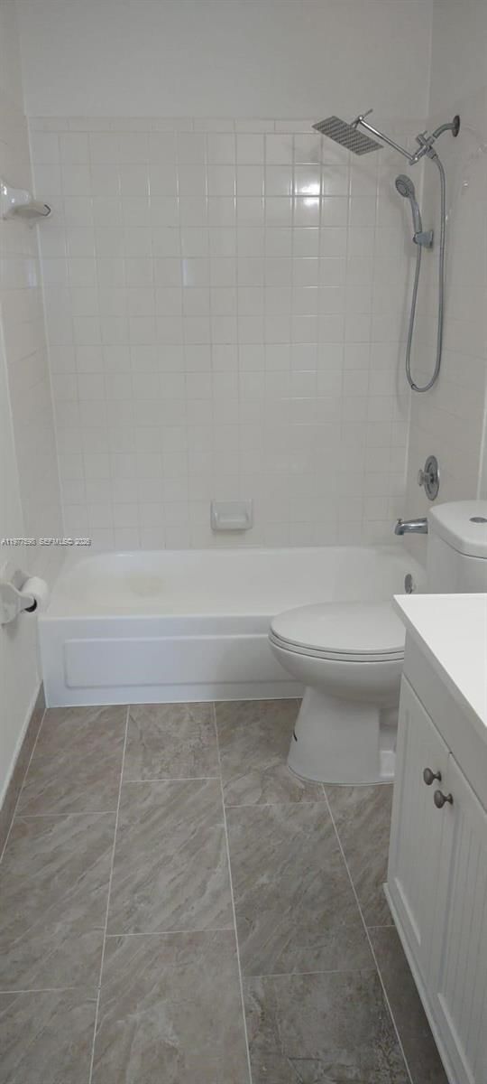 Real estate property located at 3437 44th St #206, Broward, Summer Lake, Oakland Park, FL