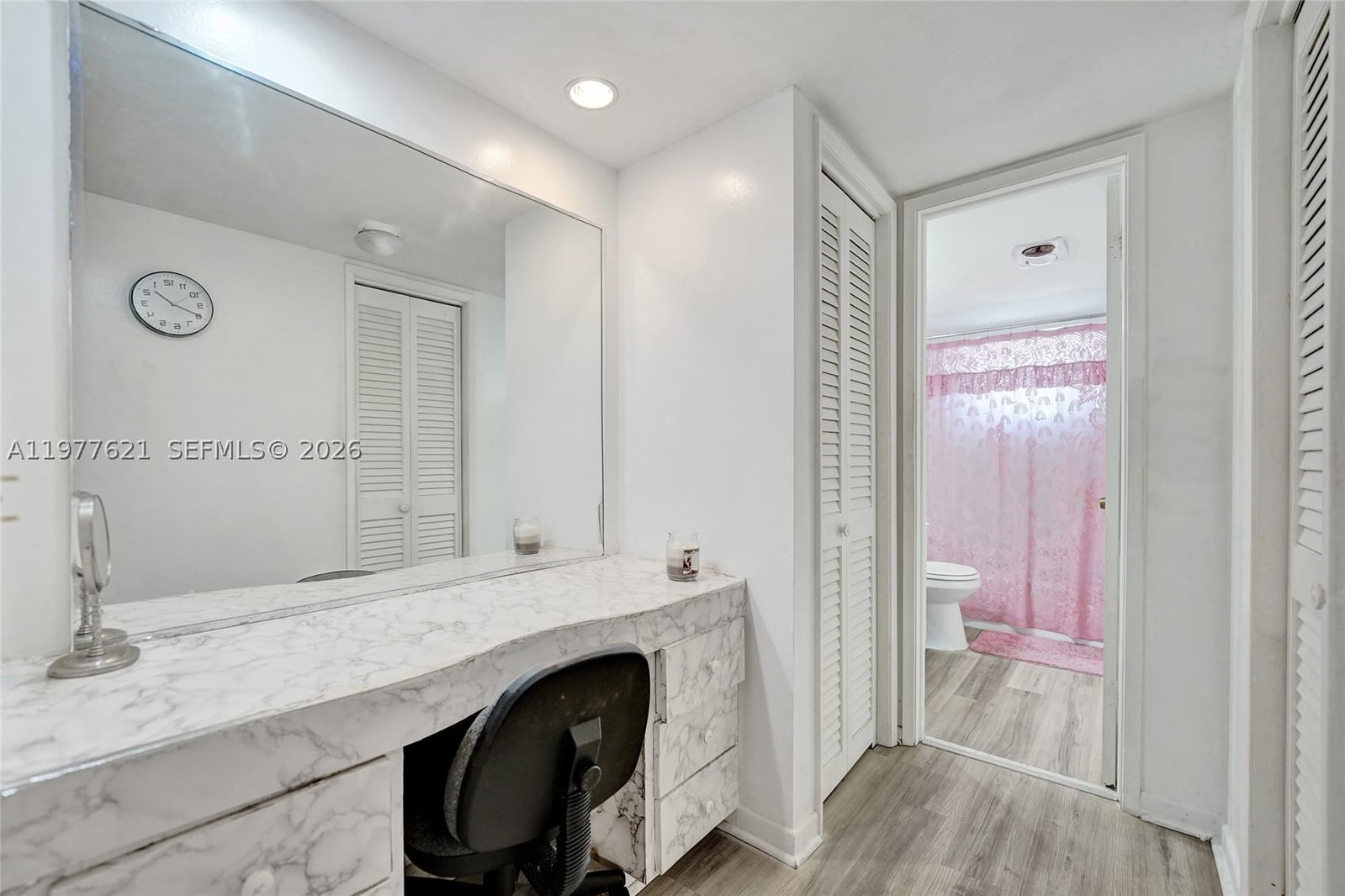 Real estate property located at 4650 Washington St #209, Broward, Hillcrest Country Club Ap, Hollywood, FL
