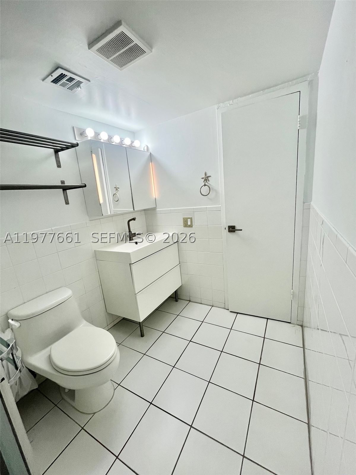 Real estate property located at 1800 24th Ave #219, Miami-dade, Isla Del Mar Condo, Miami, FL