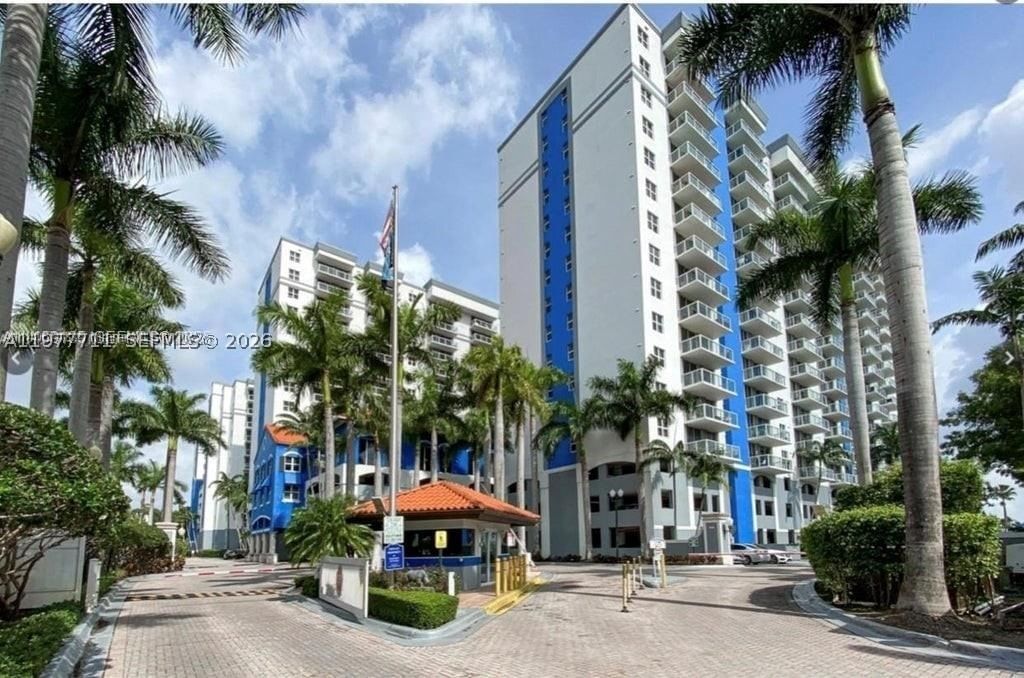 Real estate property located at 5077 7th St #903, Miami-dade, Blue Lagoon Condo, Miami, FL