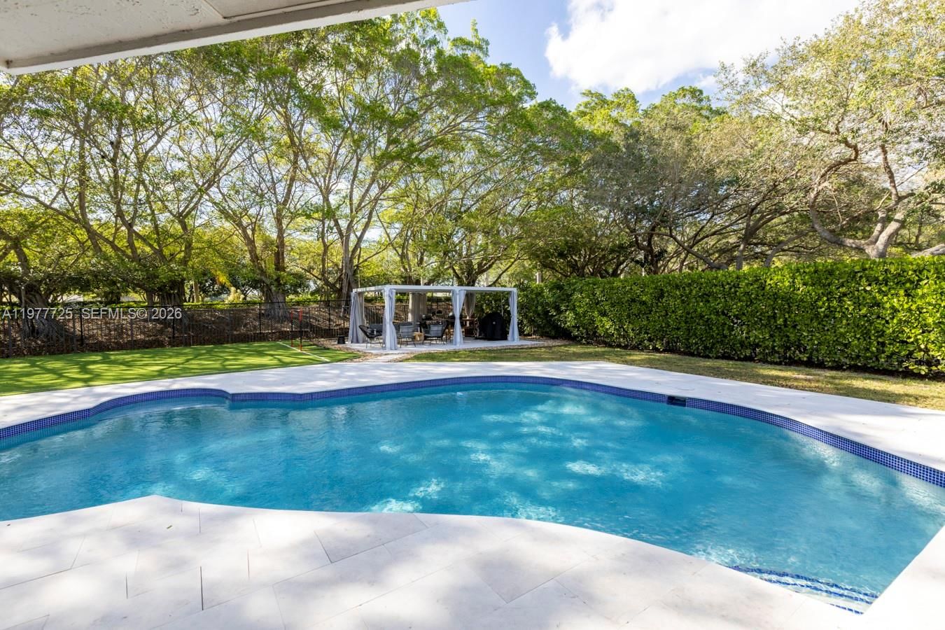 Real estate property located at 1202 Manor Dr S, Broward, Country Isles, Weston, FL