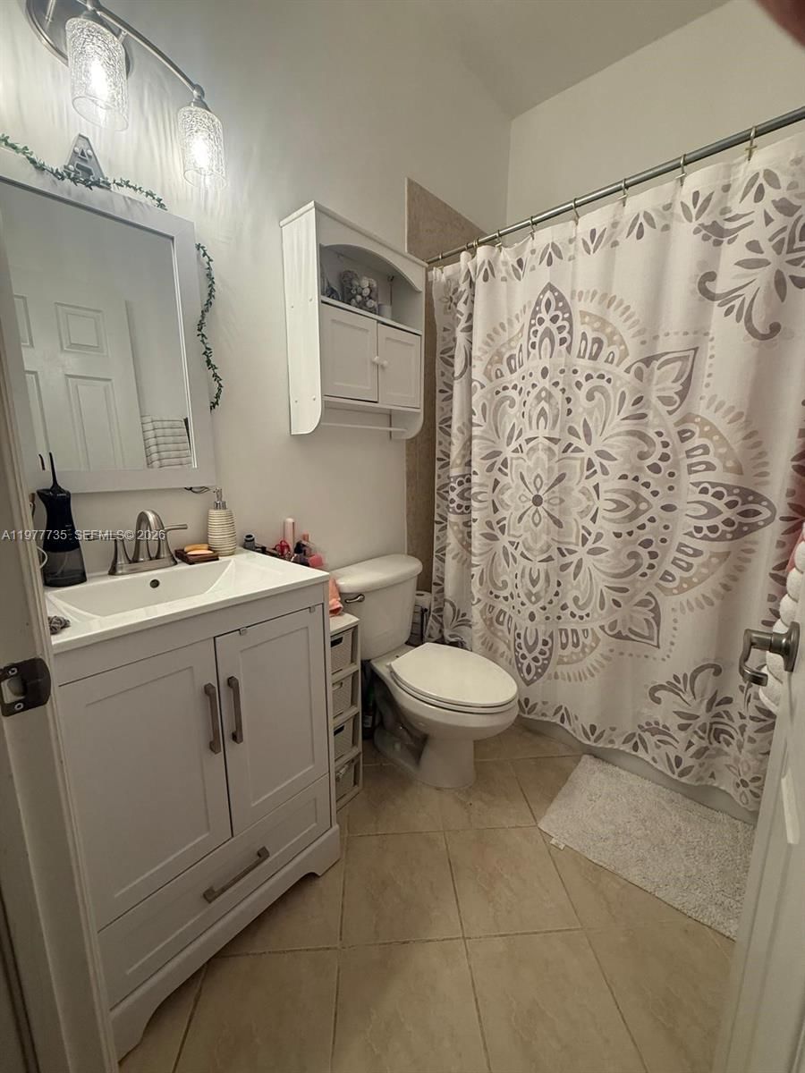 Real estate property located at 9207 227th St #3, Miami-dade, The Shores Condo No 2, Cutler Bay, FL