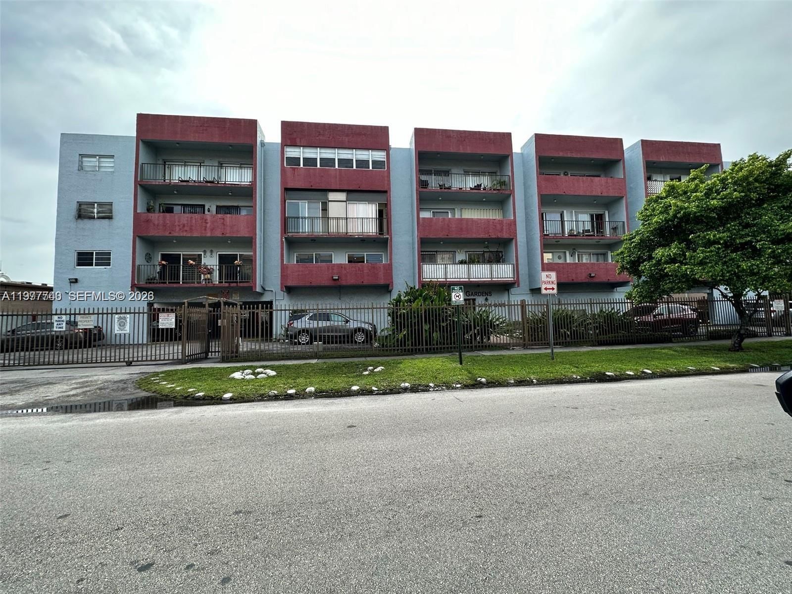 Real estate property located at 6070 19th Ave #309, Miami-dade, Palmetto Gardens Condo, Hialeah, FL