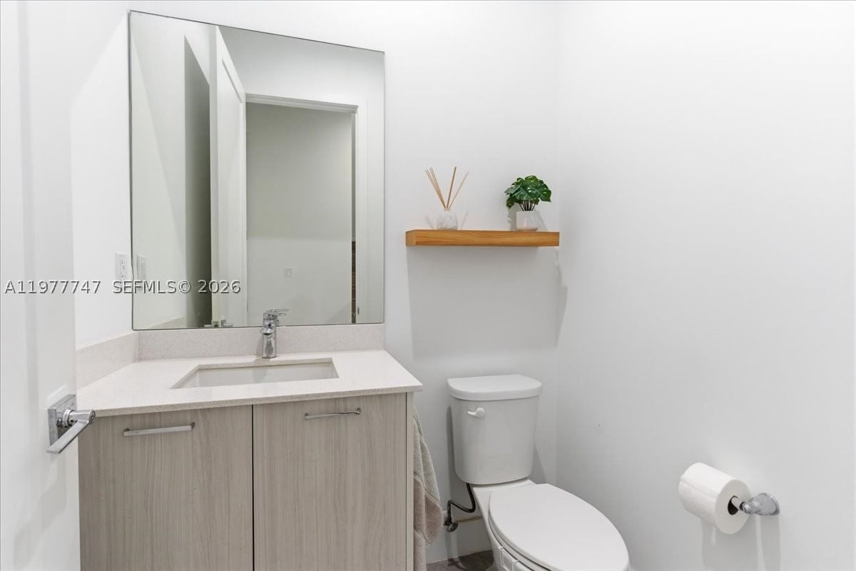 Real estate property located at 4395 80th Ct, Miami-dade, Canarias East, Doral, FL