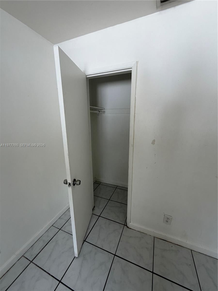 Real estate property located at 3021 7th Ave, Broward, Cresthaven No 11, Pompano Beach, FL