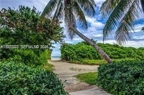 Real estate property located at 5555 Collins Ave #15W, Miami-dade, Oceanside Plaza Condo, Miami Beach, FL