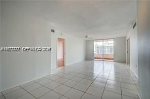 Real estate property located at 5555 Collins Ave #15W, Miami-dade, Oceanside Plaza Condo, Miami Beach, FL
