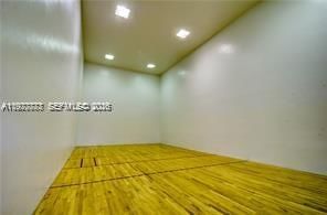 Real estate property located at 5555 Collins Ave #15W, Miami-dade, Oceanside Plaza Condo, Miami Beach, FL