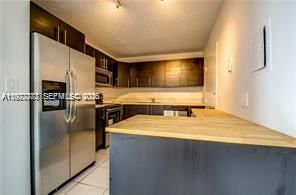 Real estate property located at 5555 Collins Ave #15W, Miami-dade, Oceanside Plaza Condo, Miami Beach, FL