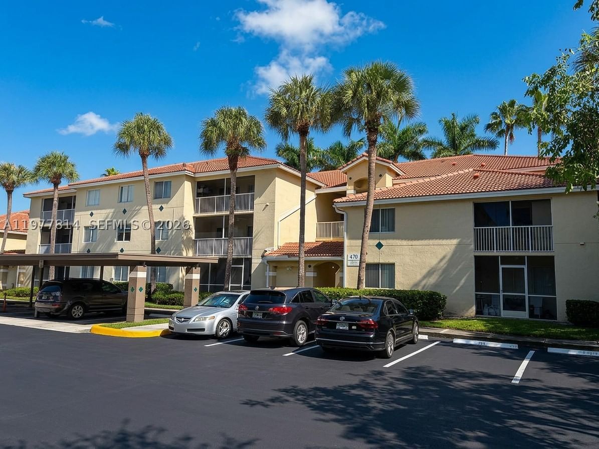 Real estate property located at 440 Park Rd #4-102, Broward, Pinehurst Club Condo, Hollywood, FL