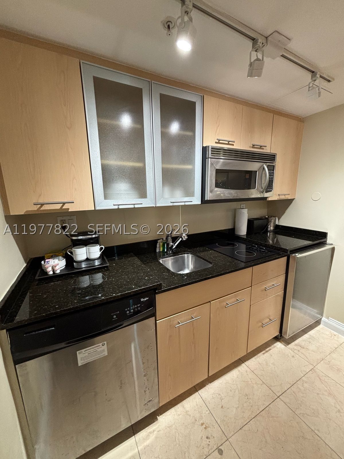 Real estate property located at 2670 Sunrise Blvd #302, Broward, Gallery One Condo, Fort Lauderdale, FL