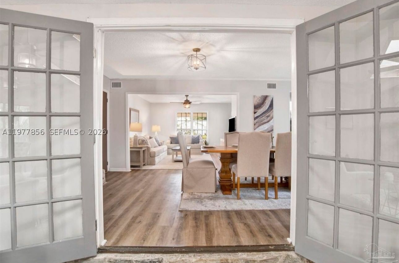 Real estate property located at 3525 brookshire dr, Other, Bay Cliff Estates, Other, FL