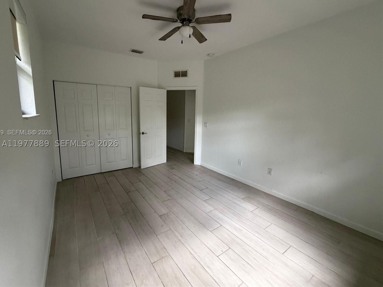Real estate property located at 12350 Village Cir, Broward, Davis Plat, Davie, FL