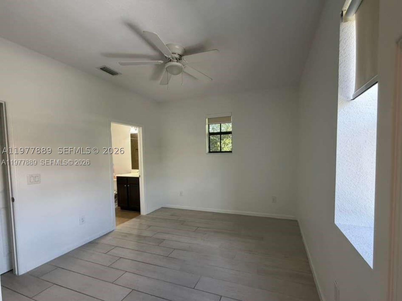 Real estate property located at 12350 Village Cir, Broward, Davis Plat, Davie, FL