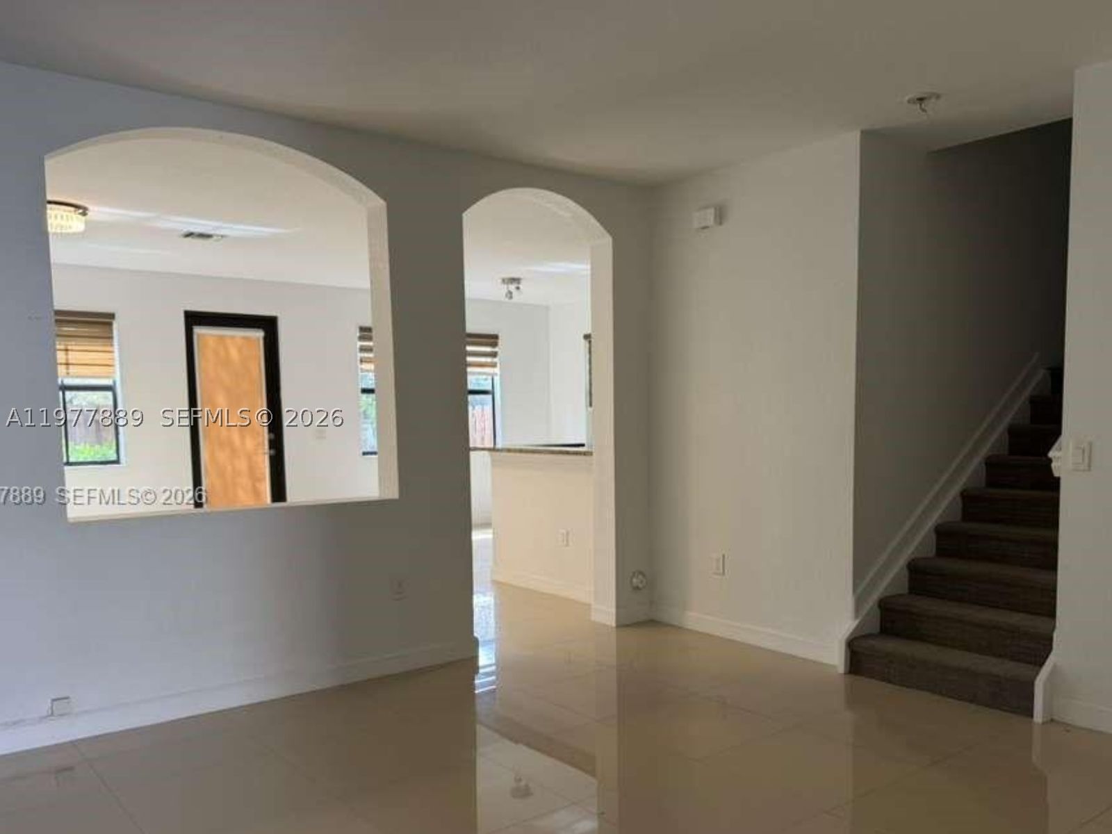 Real estate property located at 12350 Village Cir, Broward, Davis Plat, Davie, FL