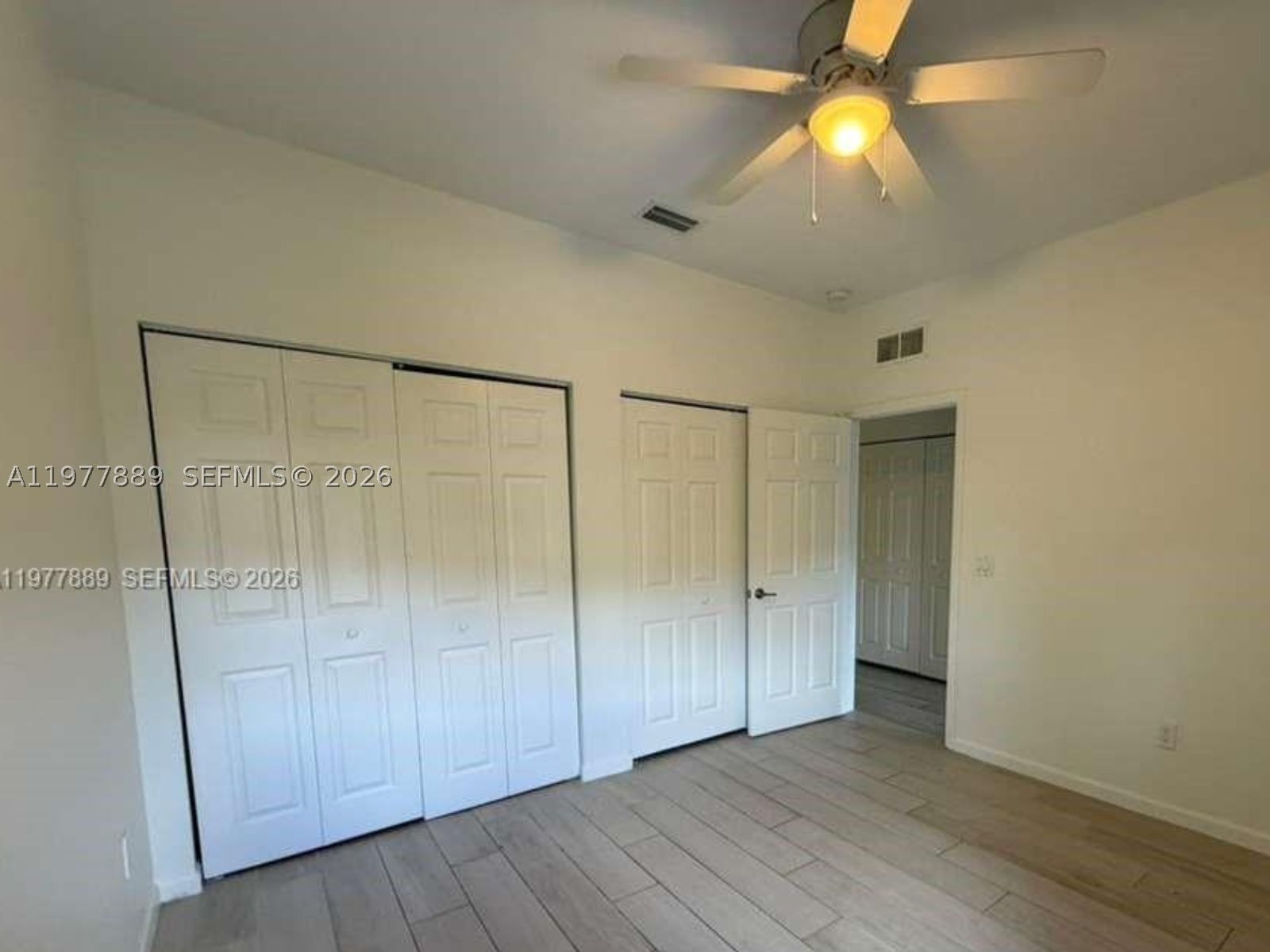 Real estate property located at 12350 Village Cir, Broward, Davis Plat, Davie, FL