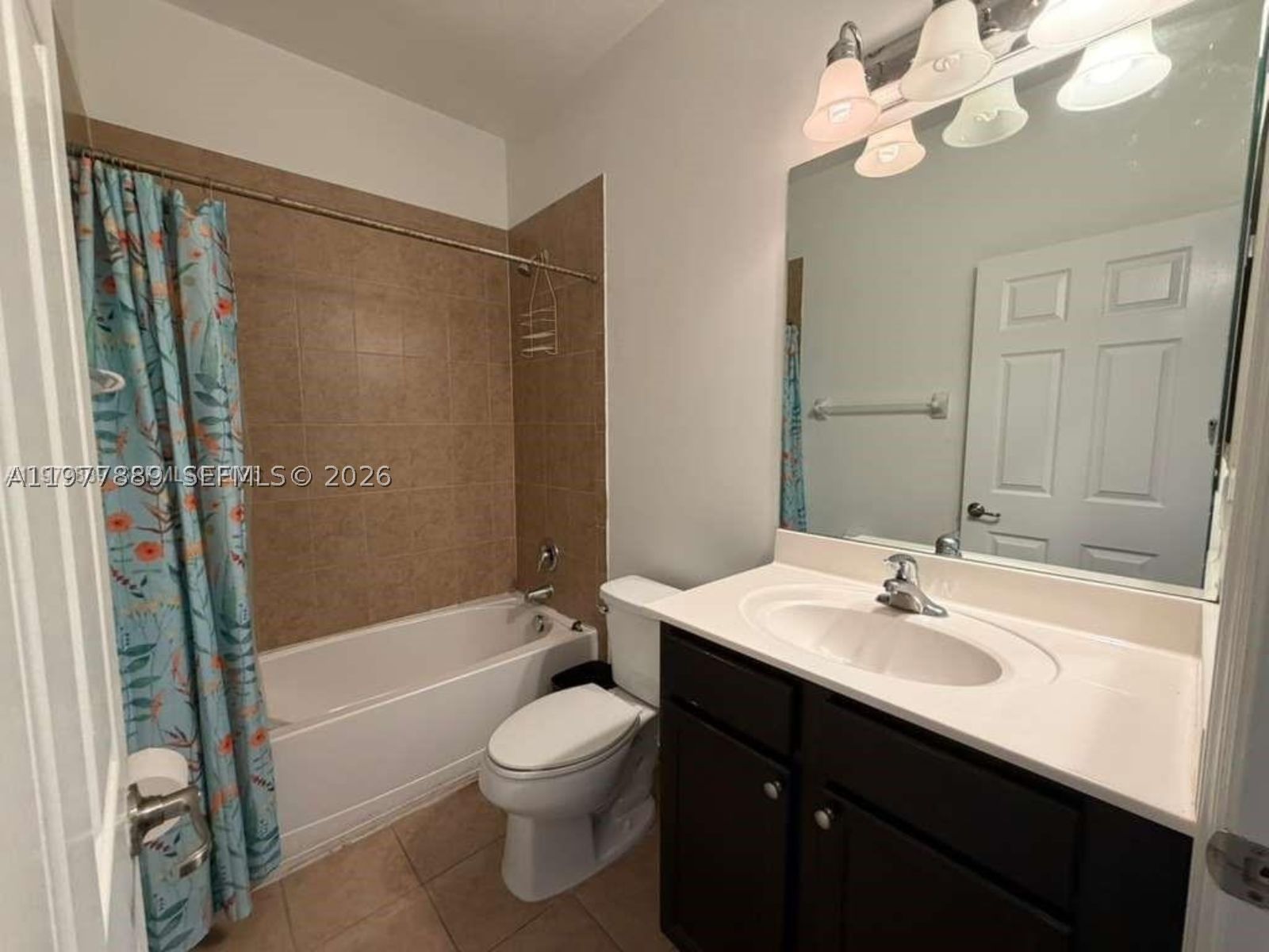 Real estate property located at 12350 Village Cir, Broward, Davis Plat, Davie, FL