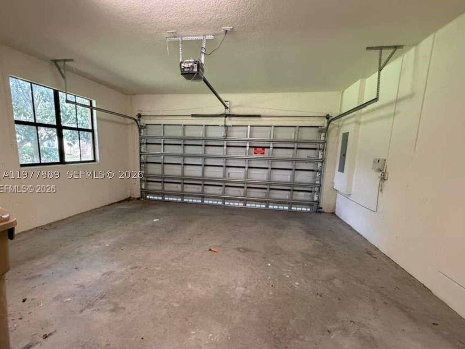 Real estate property located at 12350 Village Cir, Broward, Davis Plat, Davie, FL