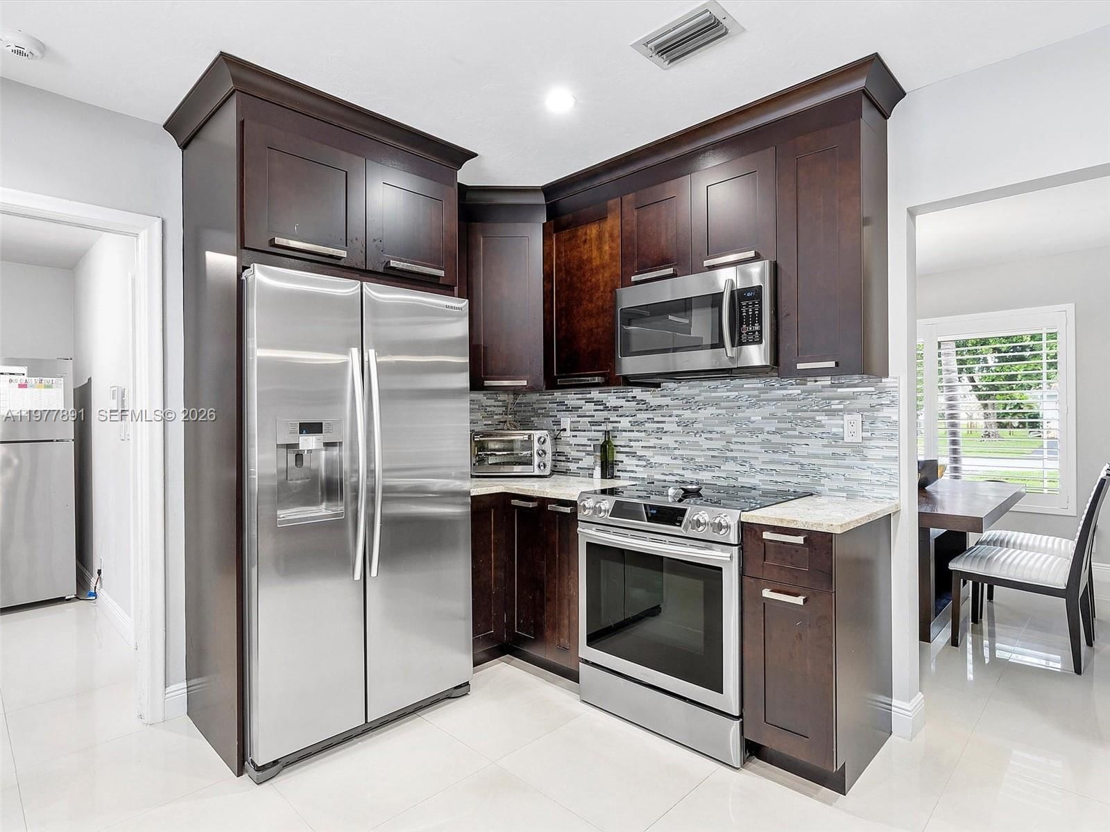 Real estate property located at 5620 9th St, Broward, Plantation Park Lakesites, Plantation, FL