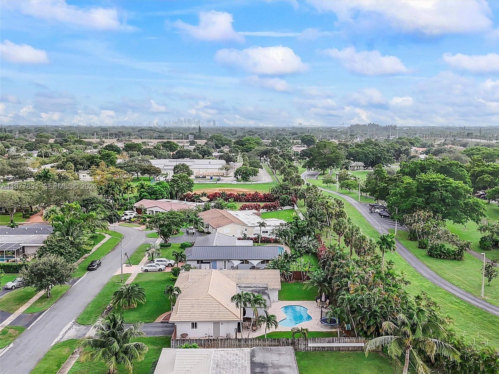 Real estate property located at 5620 9th St, Broward, Plantation Park Lakesites, Plantation, FL