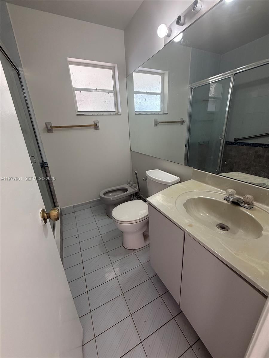 Real estate property located at 2566 73rd Pl, Miami-dade, 1st Addn To Alameda Jardi, Hialeah, FL