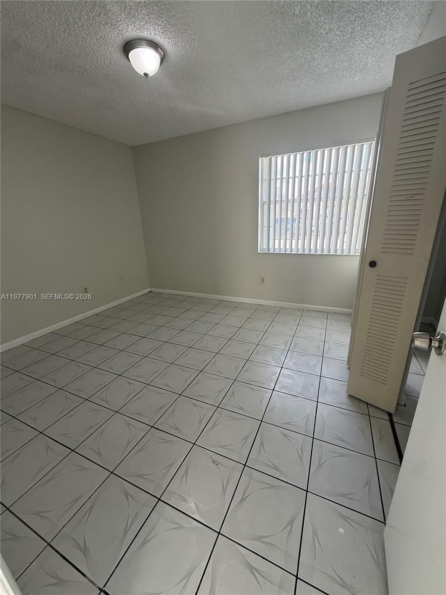 Real estate property located at 2566 73rd Pl, Miami-dade, 1st Addn To Alameda Jardi, Hialeah, FL