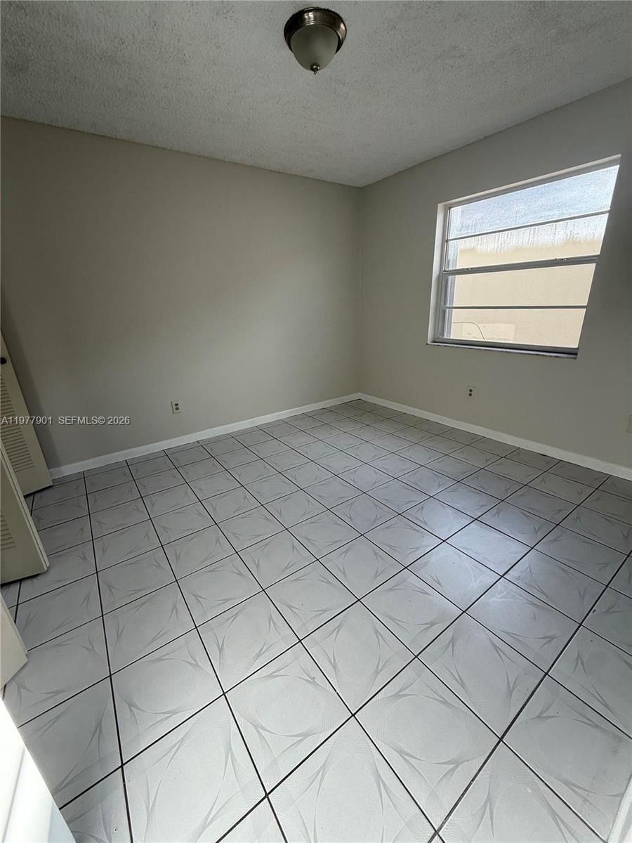 Real estate property located at 2566 73rd Pl, Miami-dade, 1st Addn To Alameda Jardi, Hialeah, FL