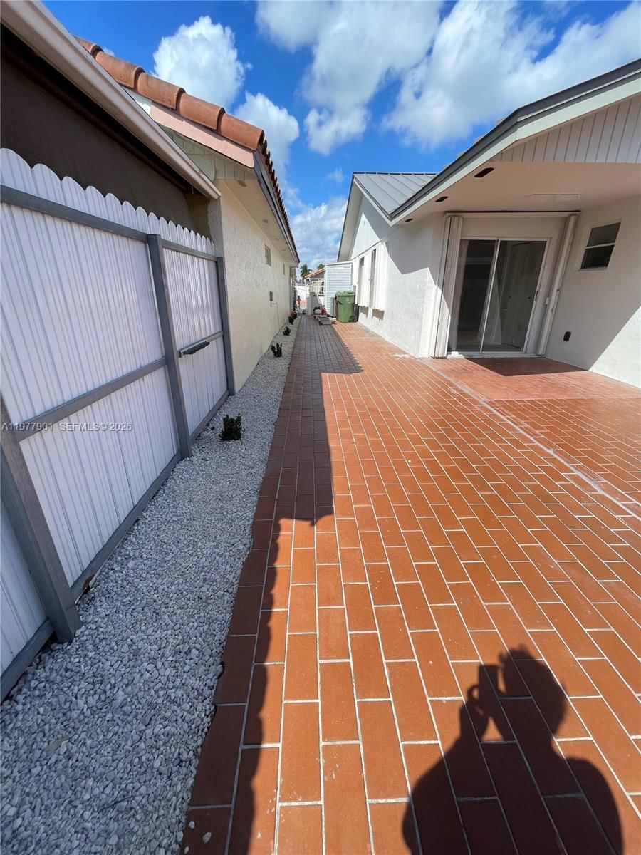 Real estate property located at 2566 73rd Pl, Miami-dade, 1st Addn To Alameda Jardi, Hialeah, FL
