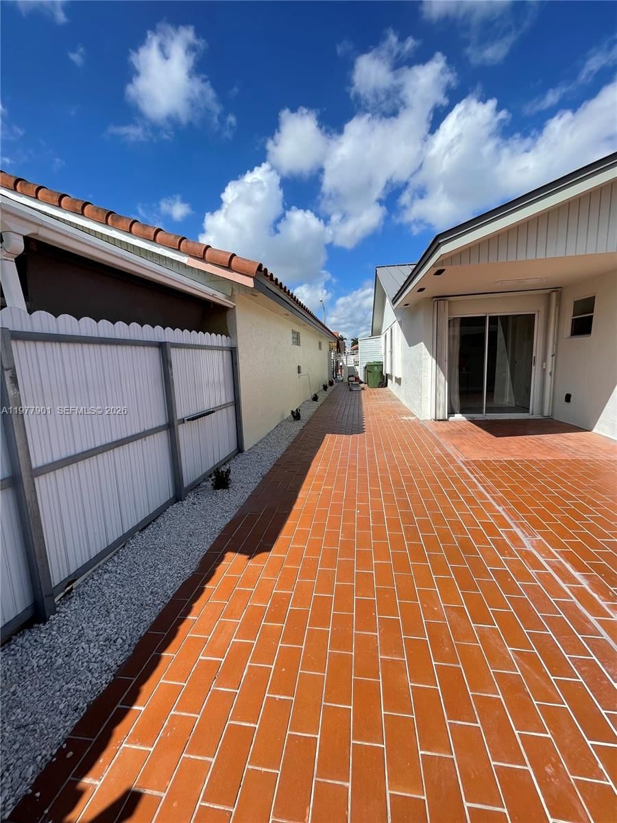 Real estate property located at 2566 73rd Pl, Miami-dade, 1st Addn To Alameda Jardi, Hialeah, FL