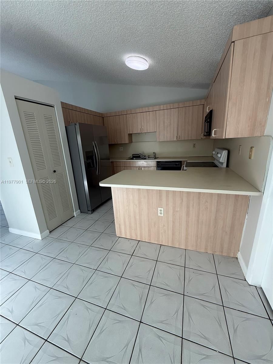 Real estate property located at 2566 73rd Pl, Miami-dade, 1st Addn To Alameda Jardi, Hialeah, FL