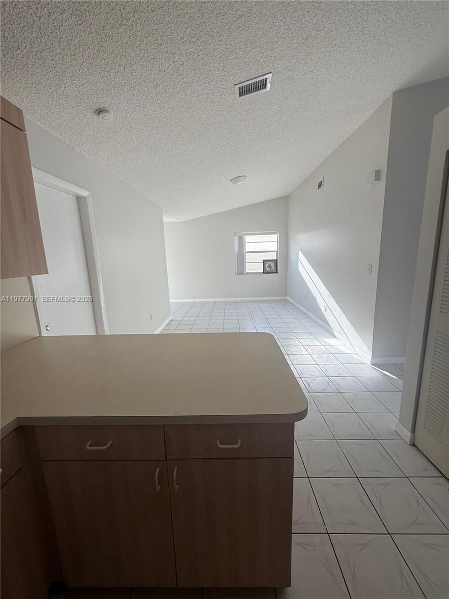 Real estate property located at 2566 73rd Pl, Miami-dade, 1st Addn To Alameda Jardi, Hialeah, FL