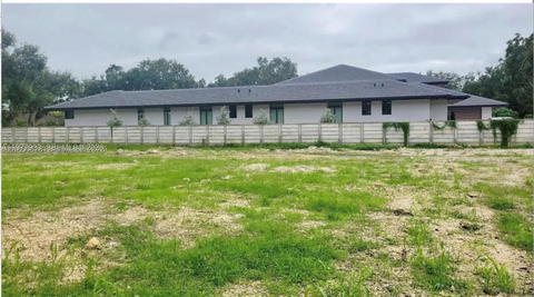 Real estate property located at 7775 122nd Ave, Miami-dade, Horse Country View, Miami, FL