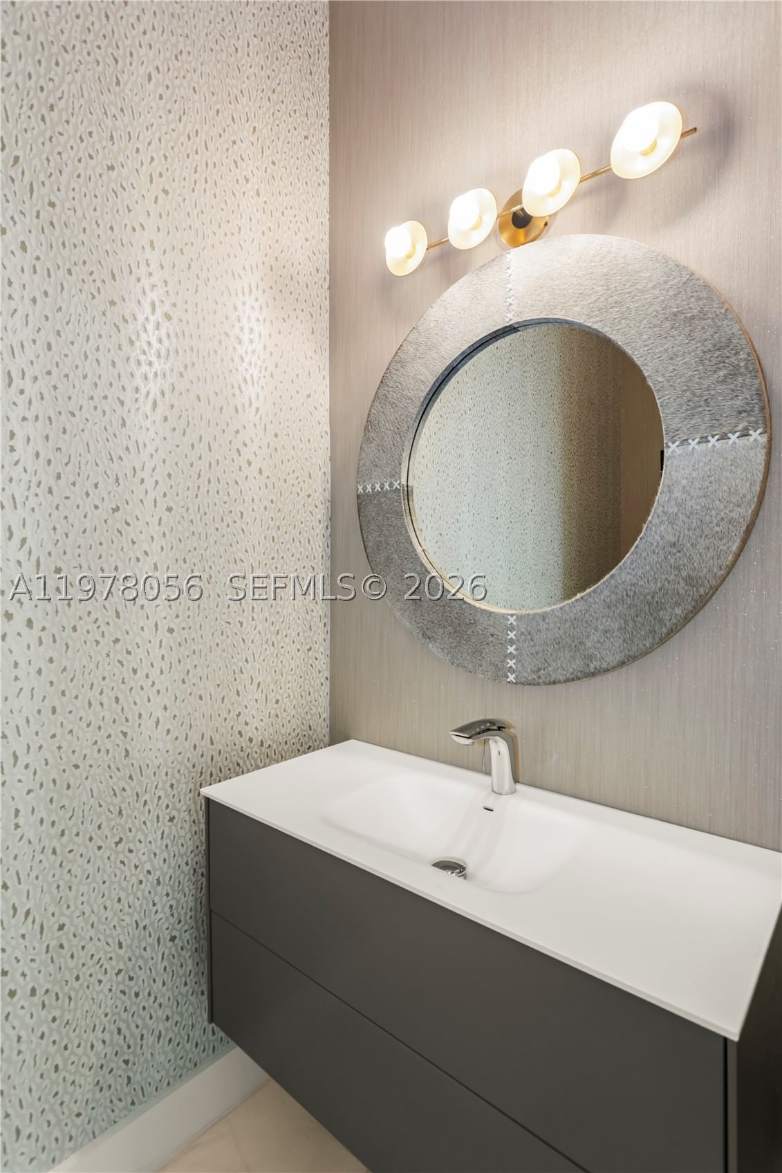 Real estate property located at 2020 Bayshore Dr PH 4702, Miami-dade, Paramount Bay Condo, Miami, FL