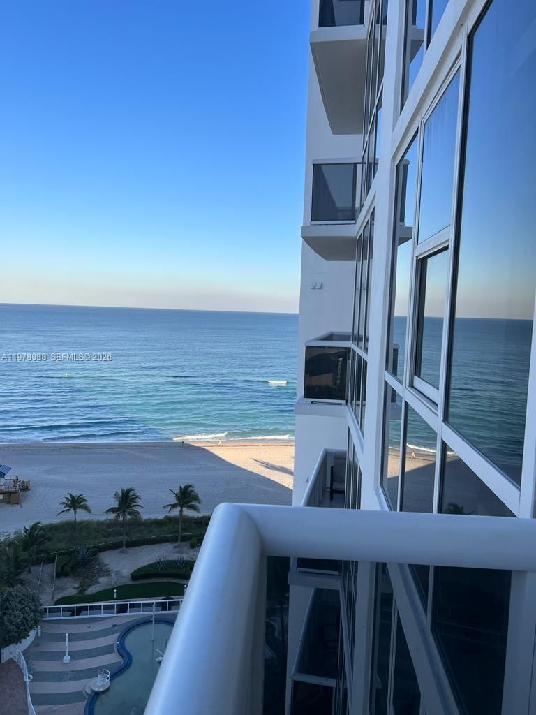 Real estate property located at 18201 Collins Ave #1202, Miami-dade, Trump Royale Condo, Sunny Isles Beach, FL