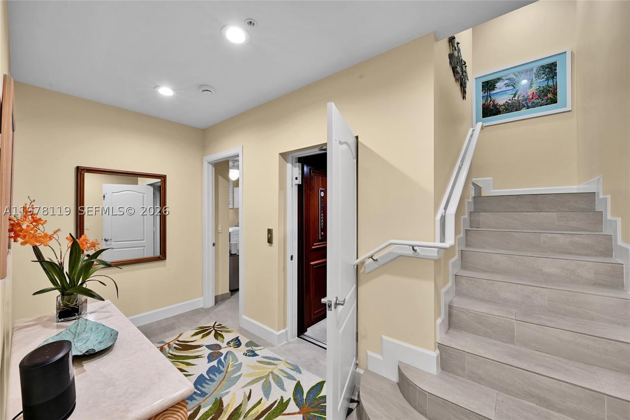 Real estate property located at 346 Elm St A-10, Broward, White Sands Beach Homes I, Hollywood, FL