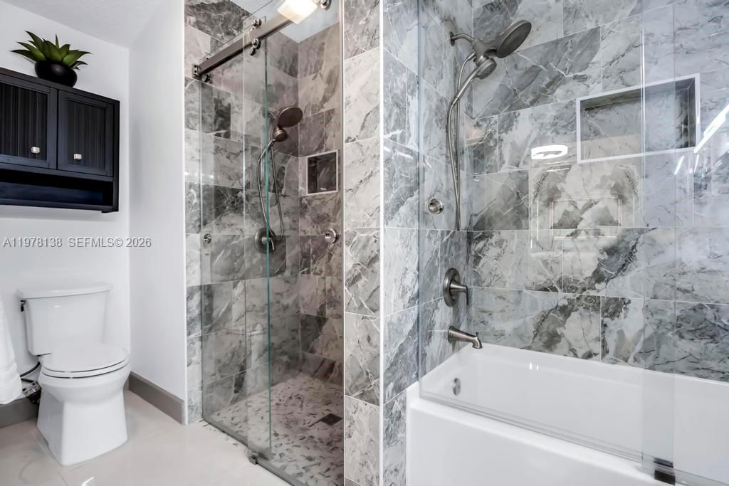 Real estate property located at 529 Lakeside Cir, Broward, New River Estates Section, Sunrise, FL