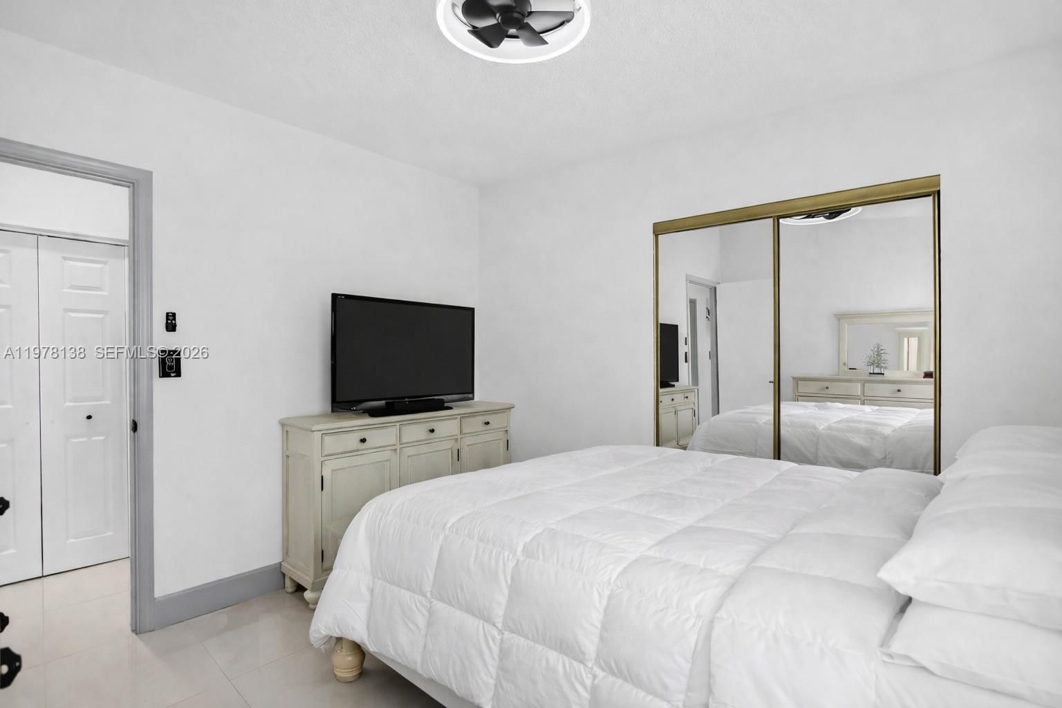 Real estate property located at 529 Lakeside Cir, Broward, New River Estates Section, Sunrise, FL