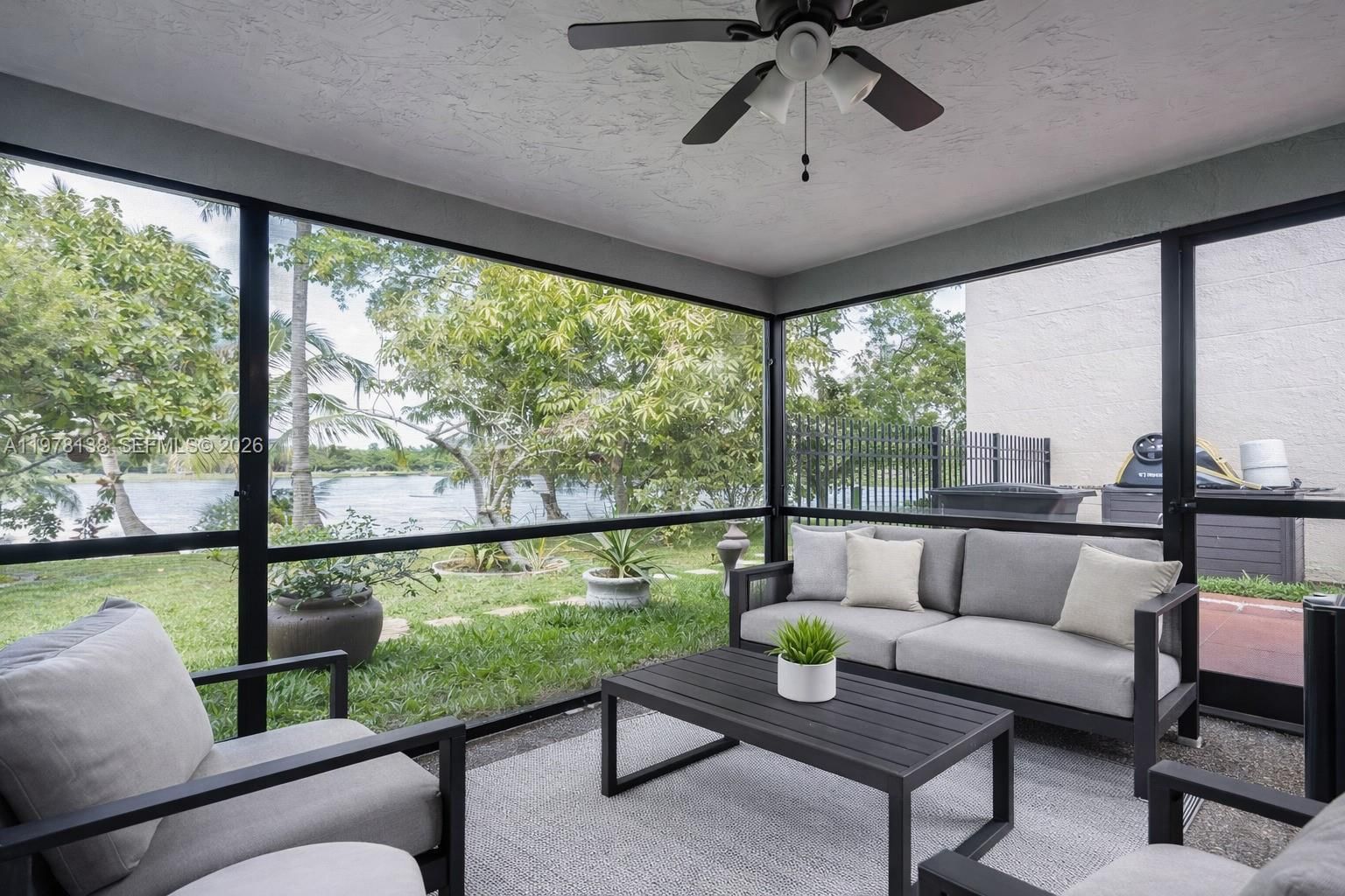 Real estate property located at 529 Lakeside Cir, Broward, New River Estates Section, Sunrise, FL