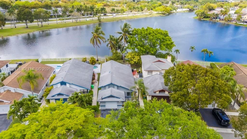 Real estate property located at 529 Lakeside Cir, Broward, New River Estates Section, Sunrise, FL