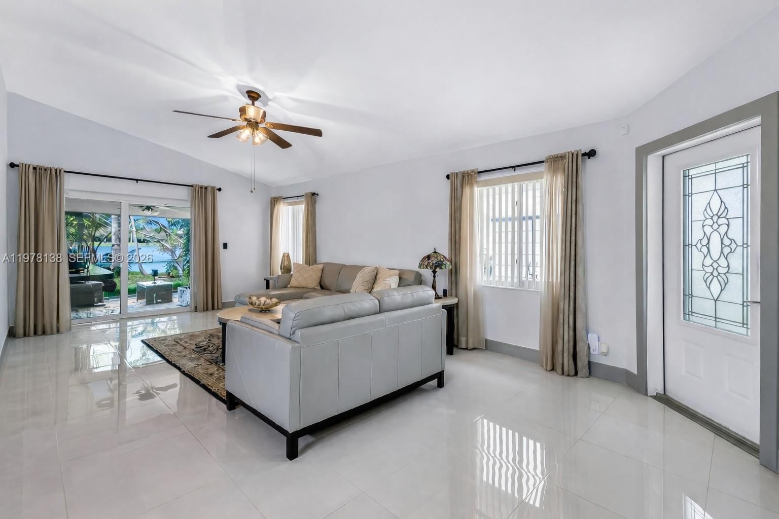 Real estate property located at 529 Lakeside Cir, Broward, New River Estates Section, Sunrise, FL