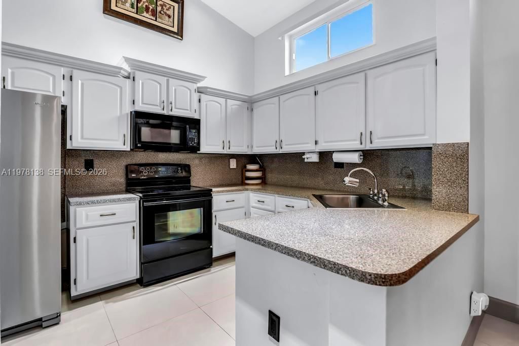 Real estate property located at 529 Lakeside Cir, Broward, New River Estates Section, Sunrise, FL